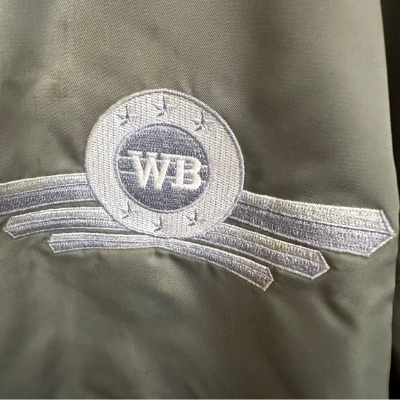 Vintage Bomber Jacket XS Warner Brothers Studio Store Looney Tunes Green Zipper - Picture 4 of 14